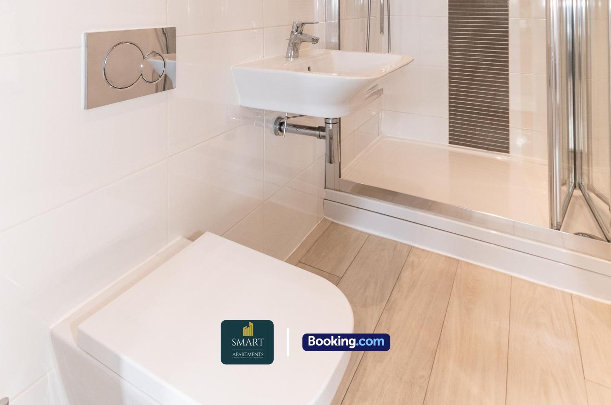 Spacious City Center Apartment By Smart Apartments Short Lets & Serviced Accommodation Apartment Southampton With Free Wifi Esterno foto