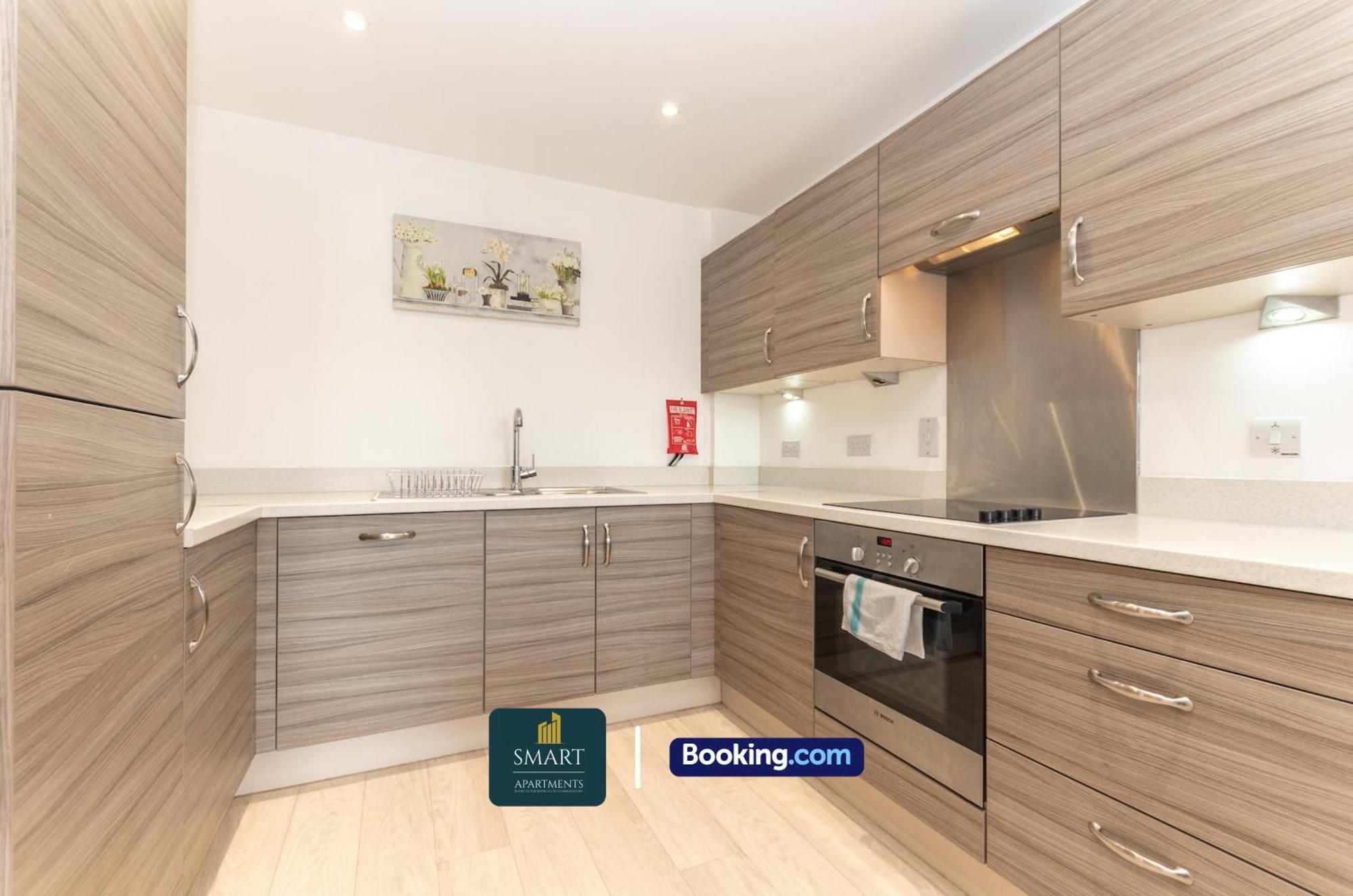 Spacious City Center Apartment By Smart Apartments Short Lets & Serviced Accommodation Apartment Southampton With Free Wifi Esterno foto